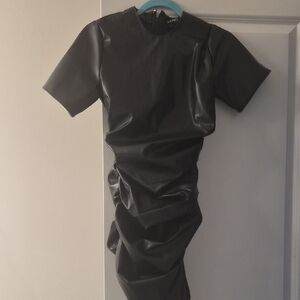 Luxurious Black Short Sleeve Tee